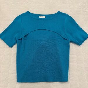 Better Be Teal Cut-Out Knit Top – Short Sleeve